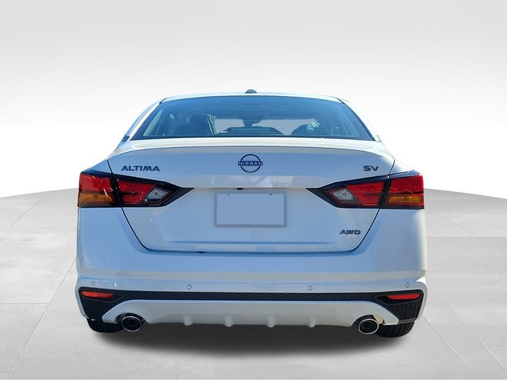 2025 Nissan Altima SV Image 7 of 29