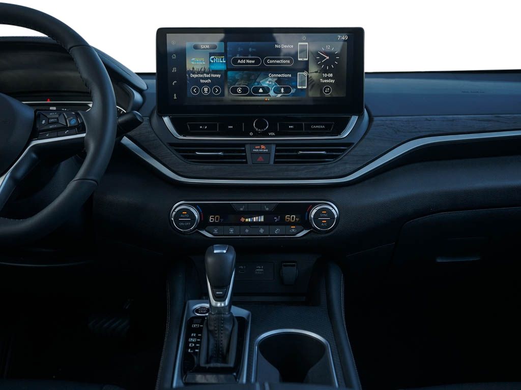 2025 Nissan Altima SV Image 17 of 29