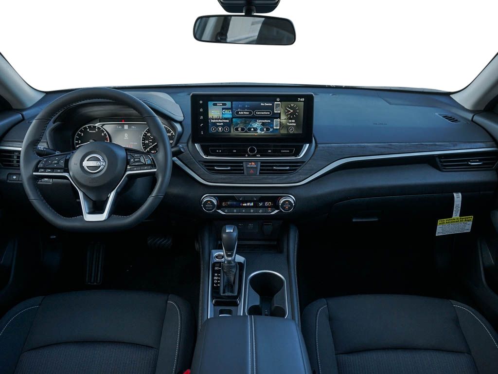 2025 Nissan Altima SV Image 13 of 29