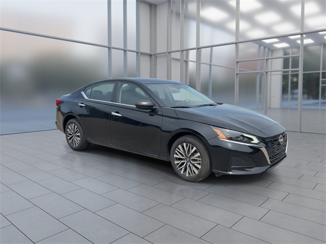 Vehicle image 4 of 37