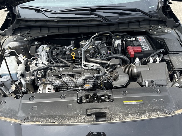 Vehicle image 27 of 37