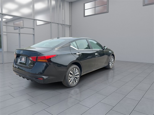Vehicle image 6 of 37
