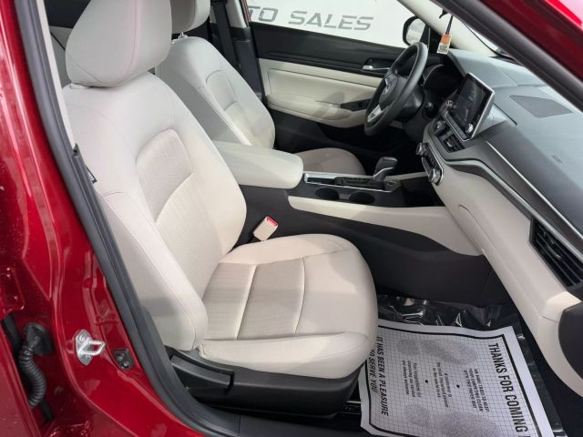Vehicle image 25 of 49