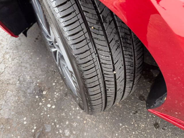 Vehicle image 40 of 49
