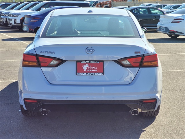 2025 Nissan Altima SR Image 5 of 16