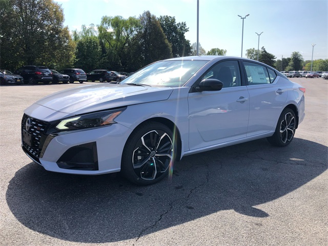Vehicle image 1 of 19