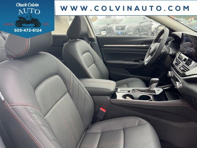 2025 Nissan Altima SR Image 18 of 28