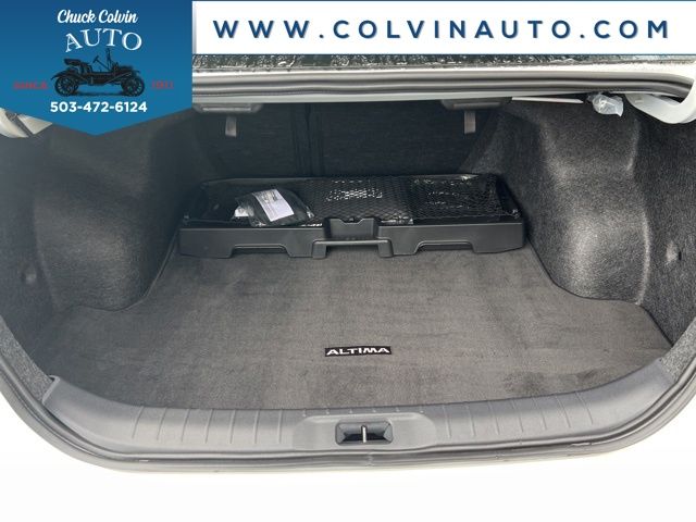 2025 Nissan Altima SR Image 14 of 28