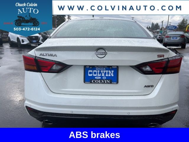2025 Nissan Altima SR Image 8 of 28