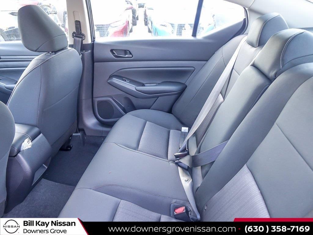 Vehicle image 15 of 25