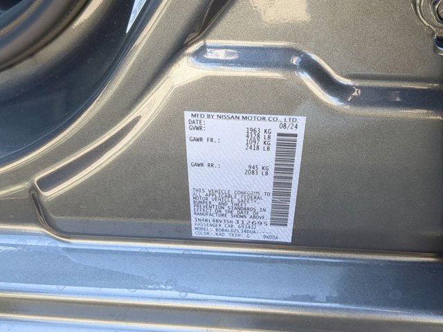 Vehicle image 14 of 14