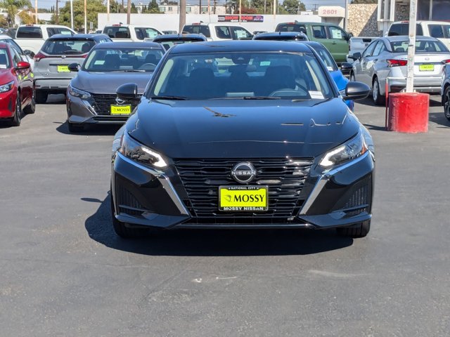 Vehicle image 2 of 22