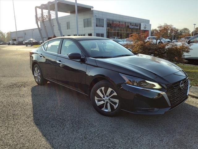 Vehicle image 1 of 14