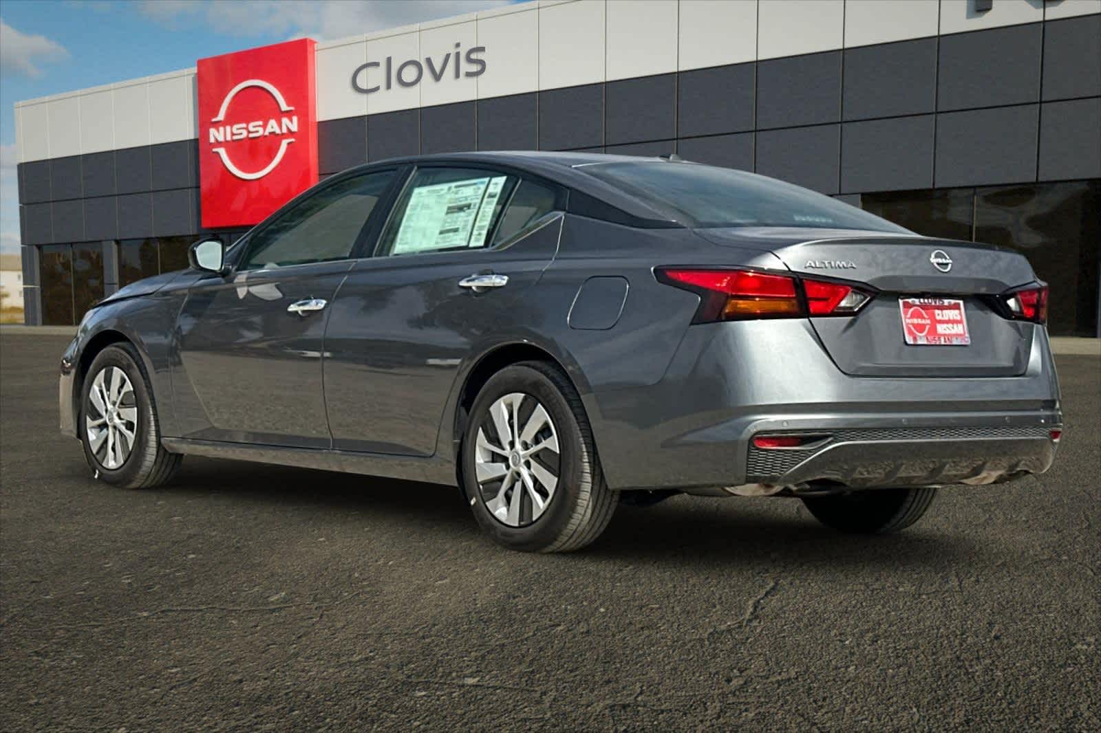 2025 Nissan Altima S Image 6 of 43