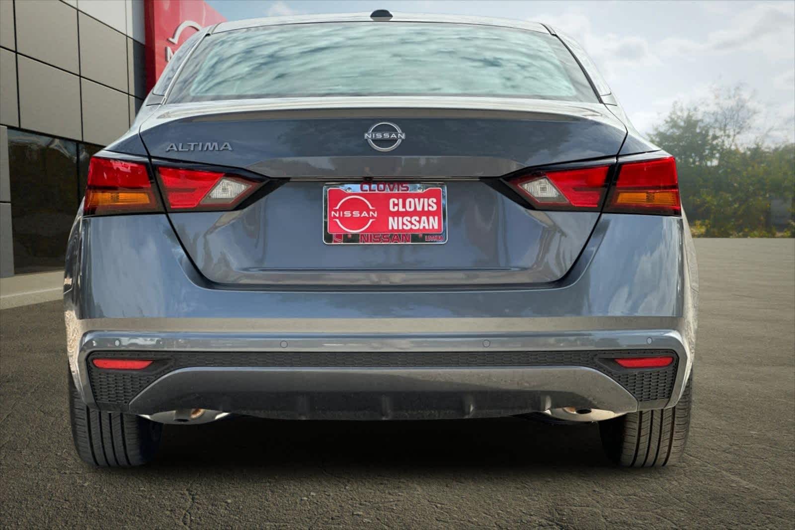 2025 Nissan Altima S Image 5 of 43