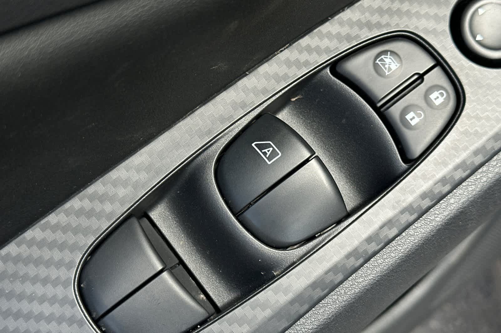 2025 Nissan Altima S Image 40 of 43