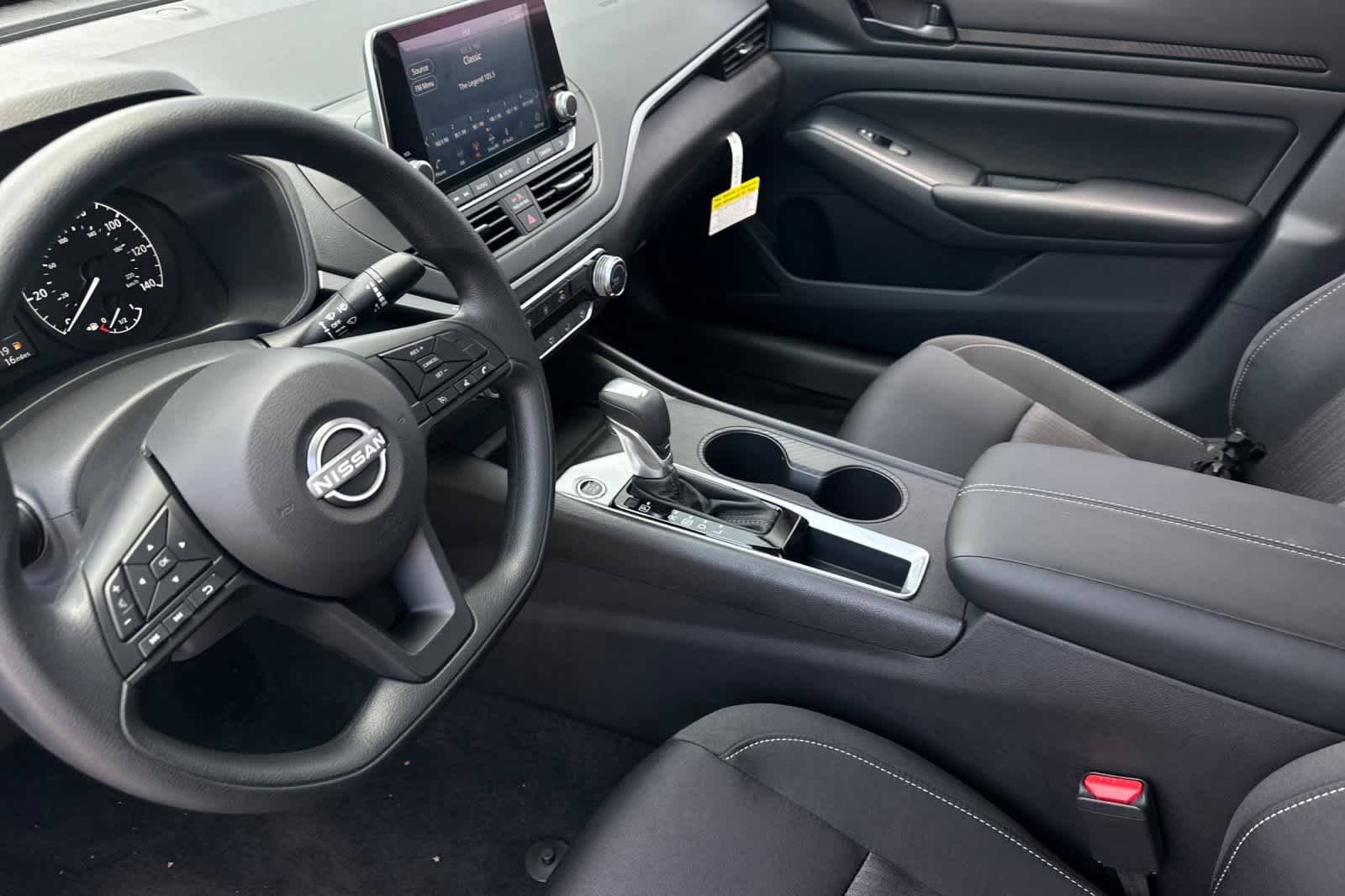 2025 Nissan Altima S Image 13 of 43