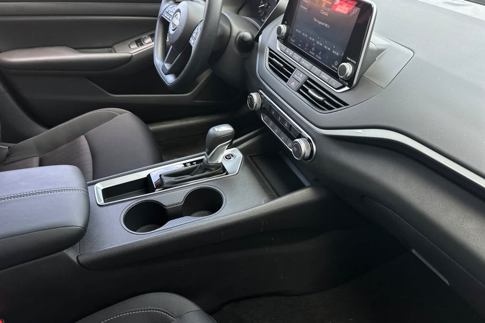 2025 Nissan Altima S Image 20 of 43