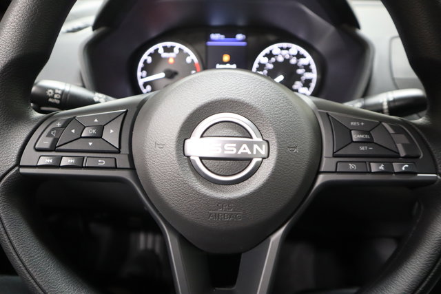 Vehicle image 14 of 27
