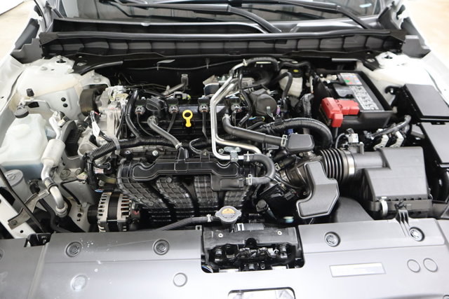 Vehicle image 22 of 27