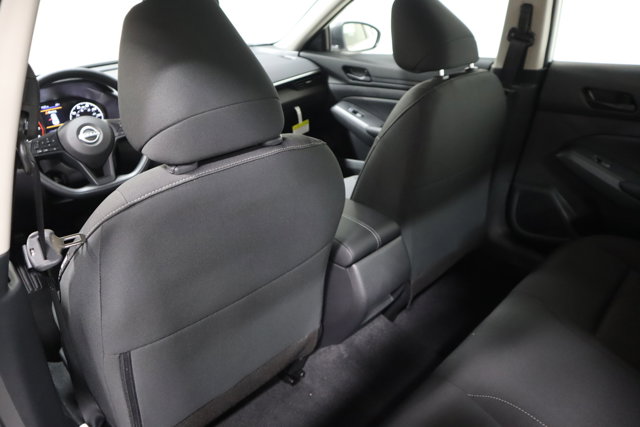 Vehicle image 9 of 27