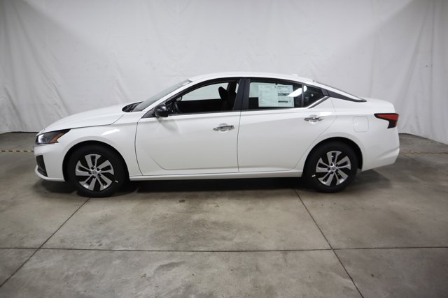 Vehicle image 2 of 27