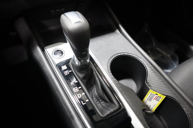 Vehicle image 19 of 27