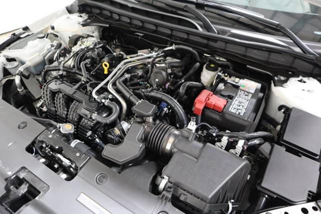 Vehicle image 23 of 27