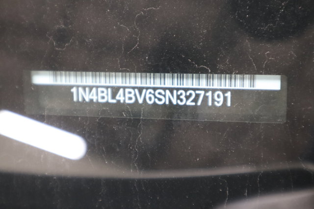 Vehicle image 24 of 27