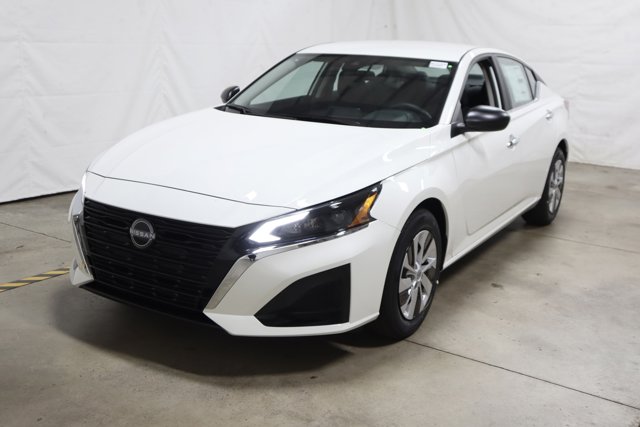Vehicle image 1 of 27