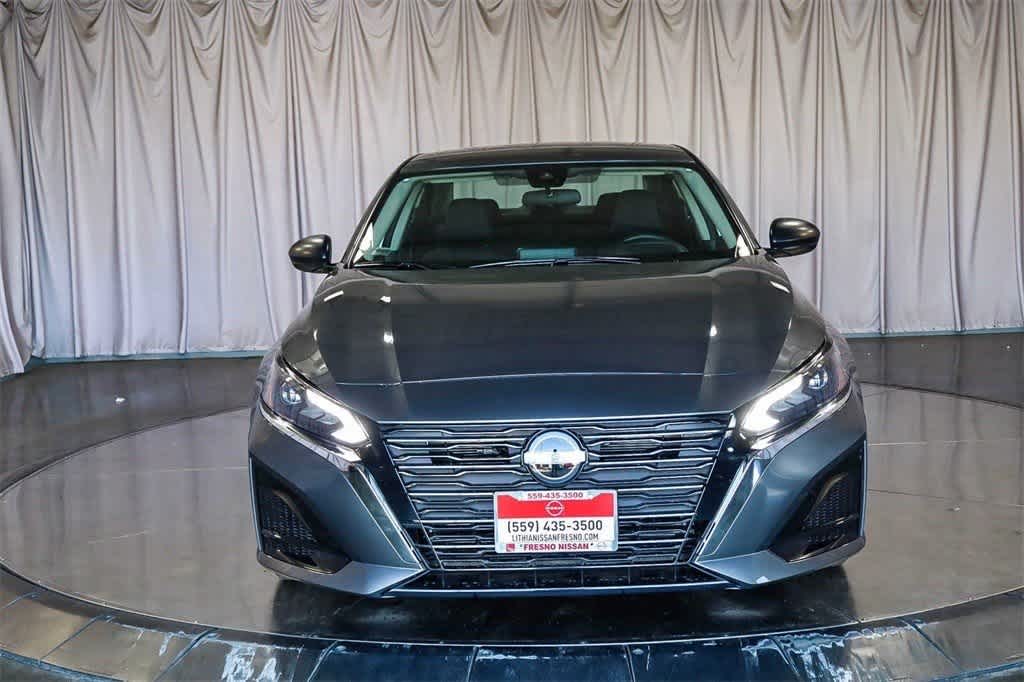 2025 Nissan Altima S Image 11 of 39