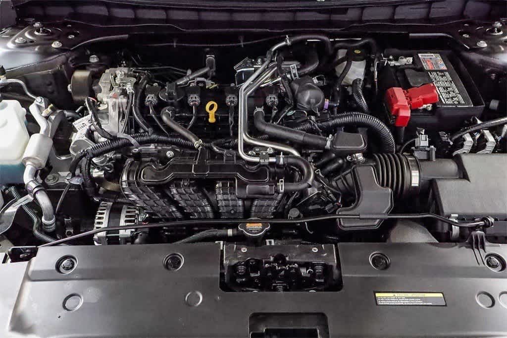 2025 Nissan Altima S Image 7 of 40