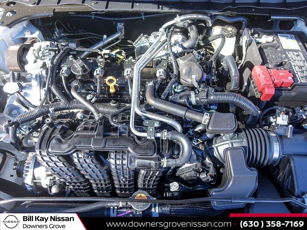 Vehicle image 10 of 24