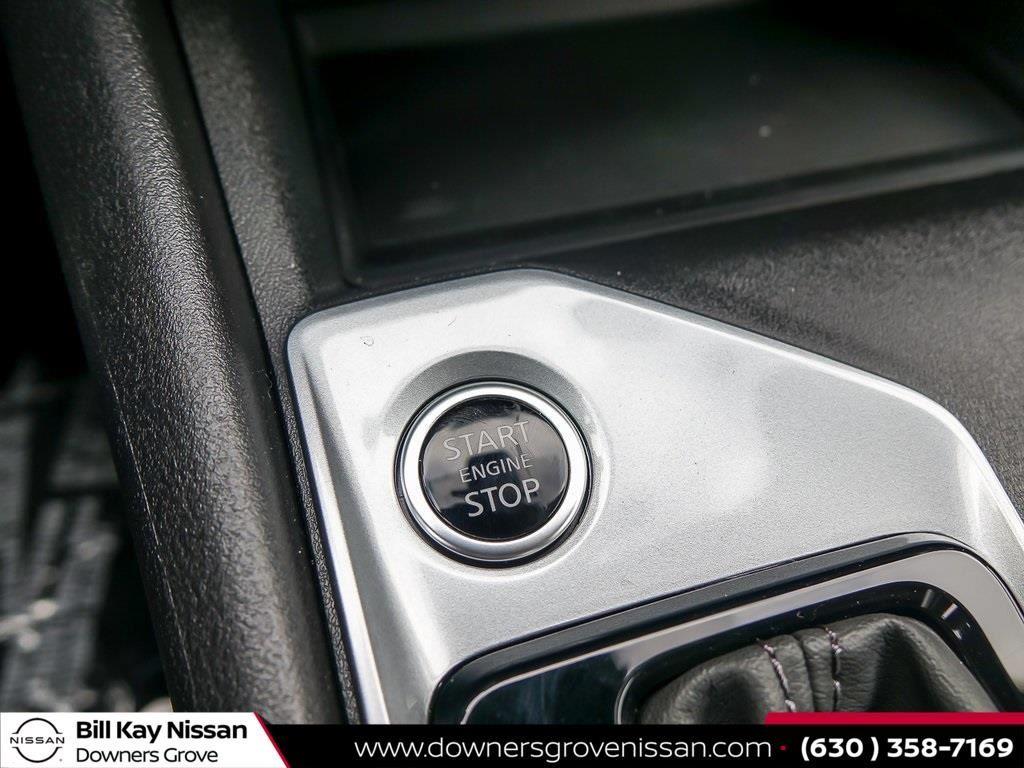 Vehicle image 19 of 24