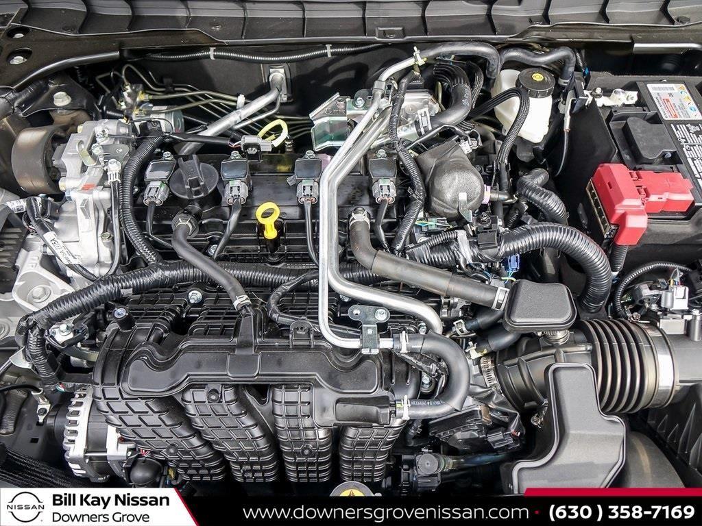 Vehicle image 11 of 24