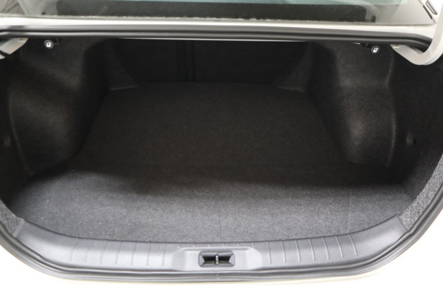 Vehicle image 6 of 27