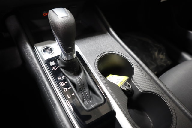 Vehicle image 19 of 27
