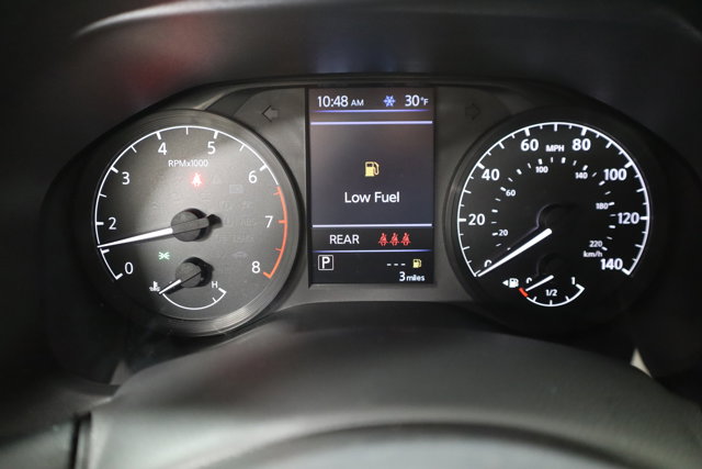 Vehicle image 15 of 27