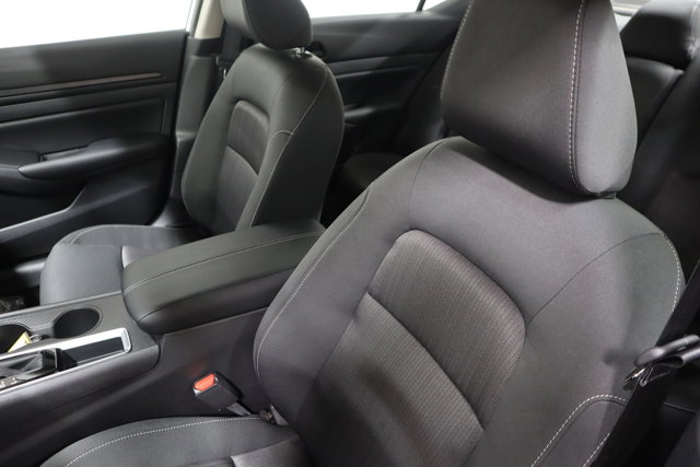 Vehicle image 12 of 27