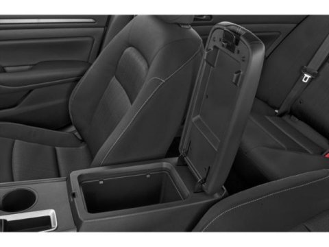 2025 Nissan Altima S Image 17 of 18