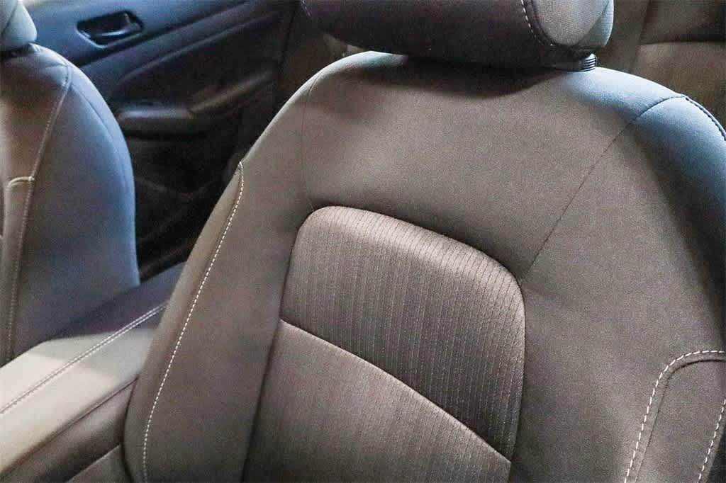 2025 Nissan Altima S Image 13 of 40