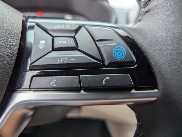 Vehicle image 22 of 30