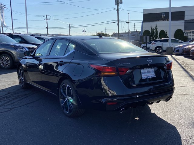 2025 Nissan Altima SR Image 7 of 27