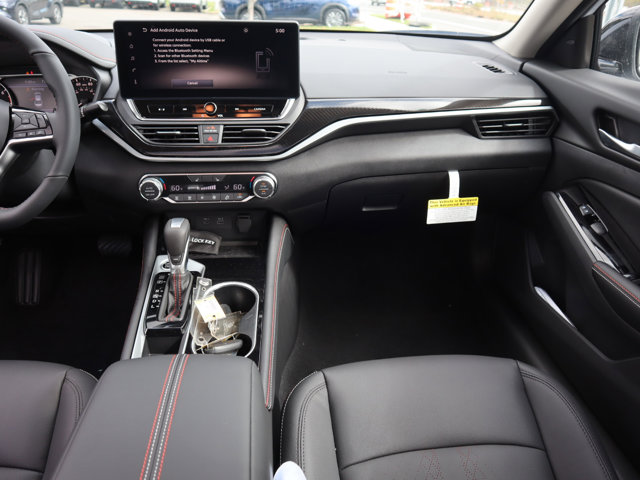 2025 Nissan Altima SR Image 19 of 27