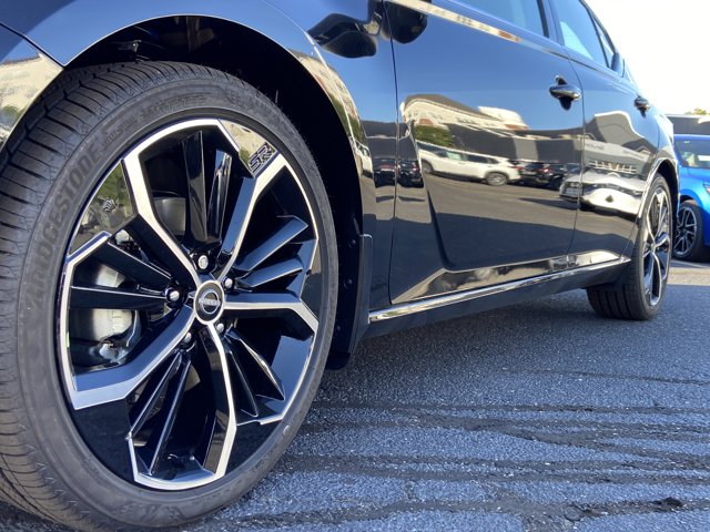 2025 Nissan Altima SR Image 11 of 27