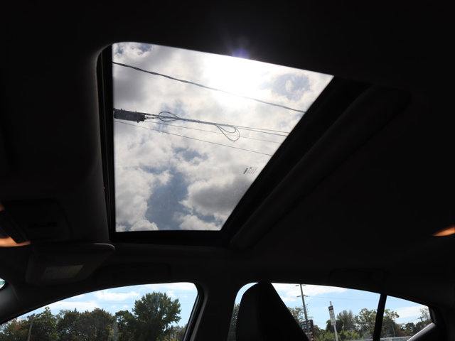 2025 Nissan Altima SR Image 20 of 27