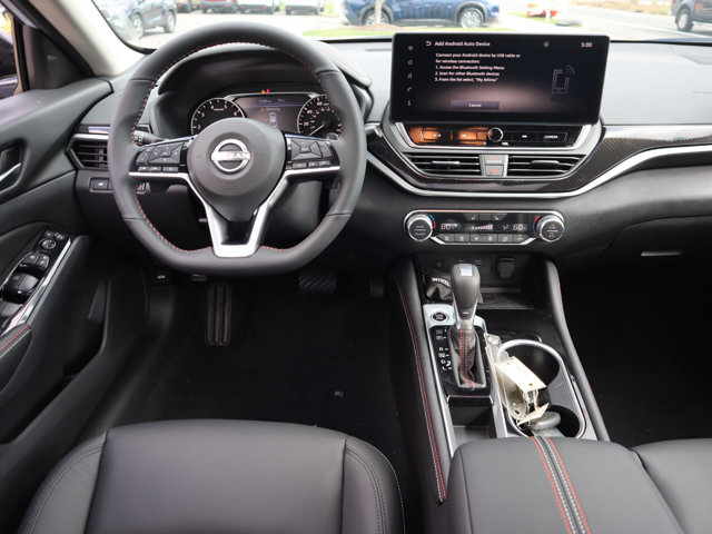 2025 Nissan Altima SR Image 18 of 27