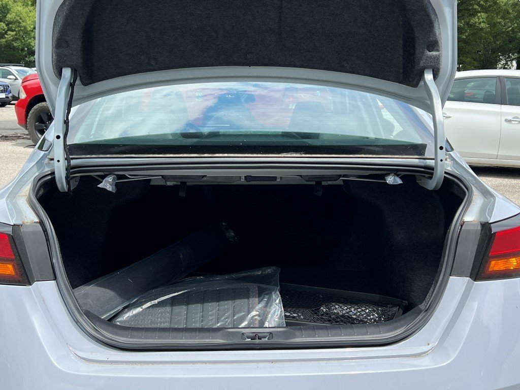 Vehicle image 5 of 25