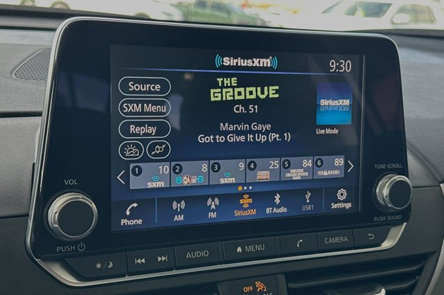 2025 Nissan Altima SR Image 19 of 29