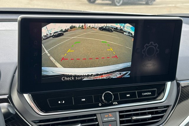 2025 Nissan Altima SR Image 20 of 29